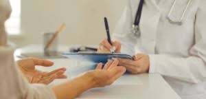 Medical manuscript writing services for researchers and healthcare professionals to prepare high-quality scientific papers for journal publication.